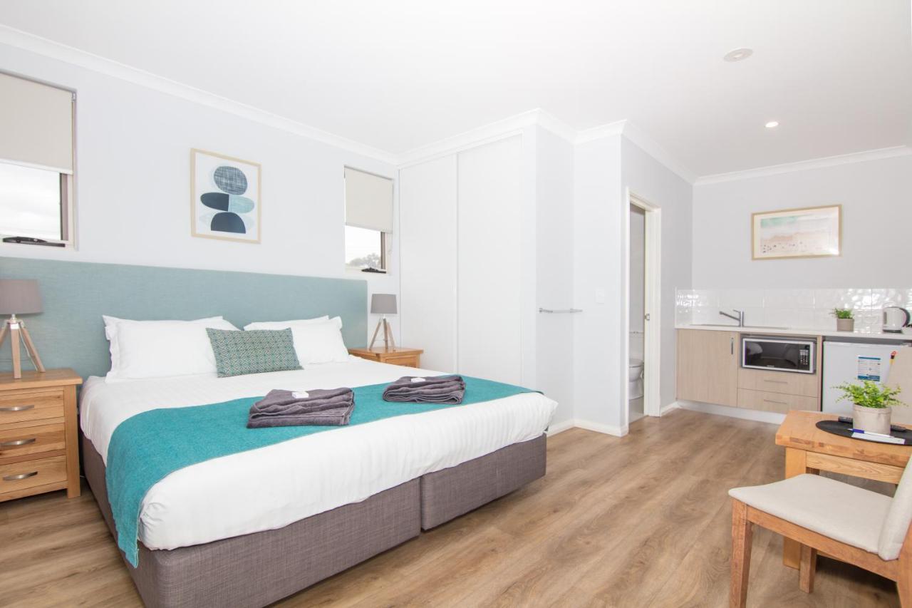 Jurien Bay Motel Apartments Екстериор снимка