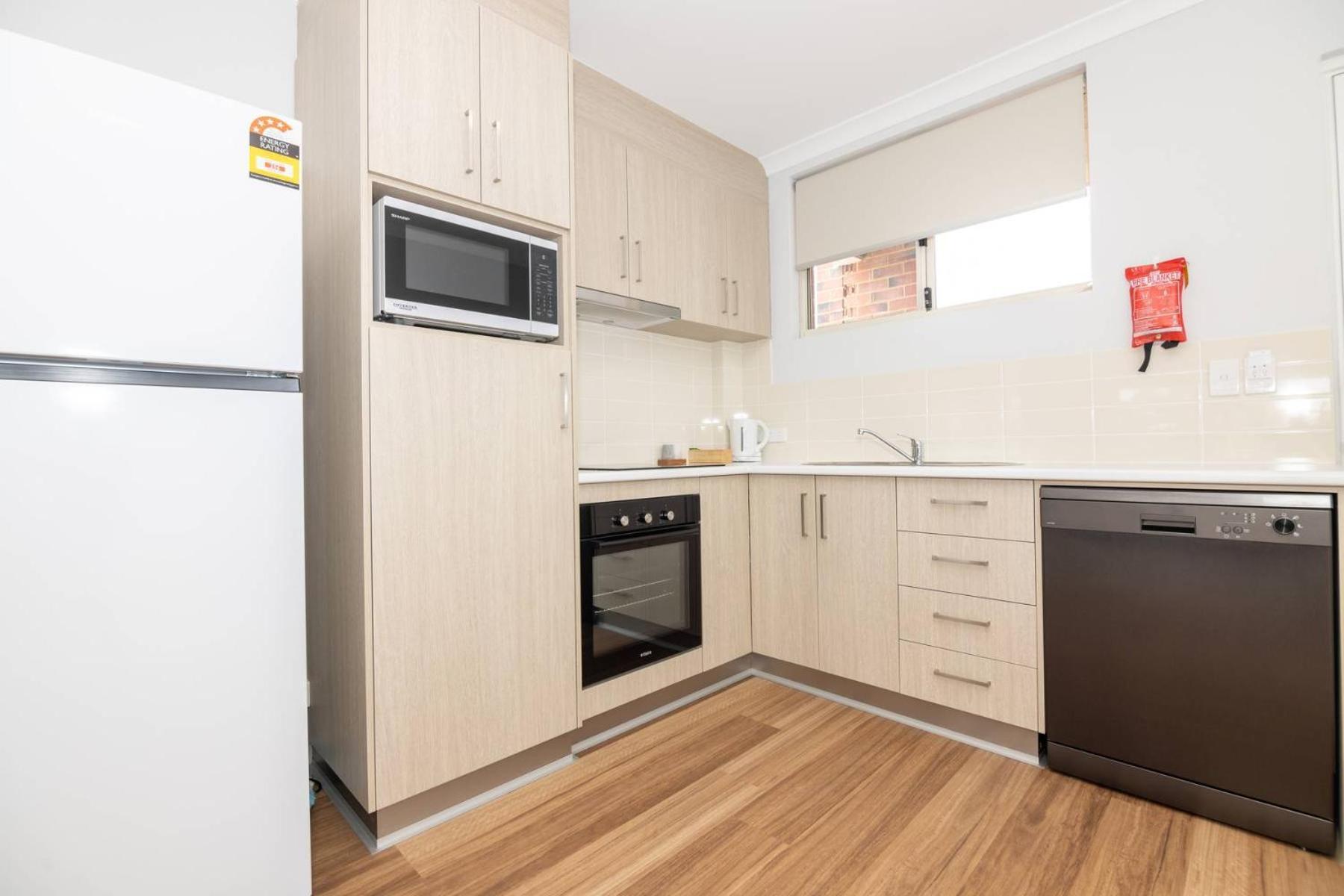 Jurien Bay Motel Apartments Екстериор снимка