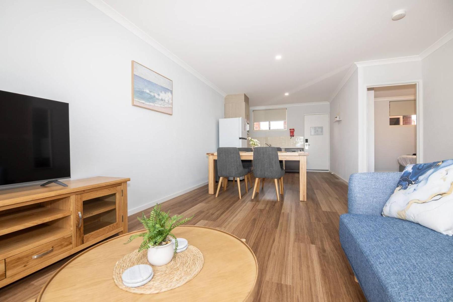 Jurien Bay Motel Apartments Екстериор снимка