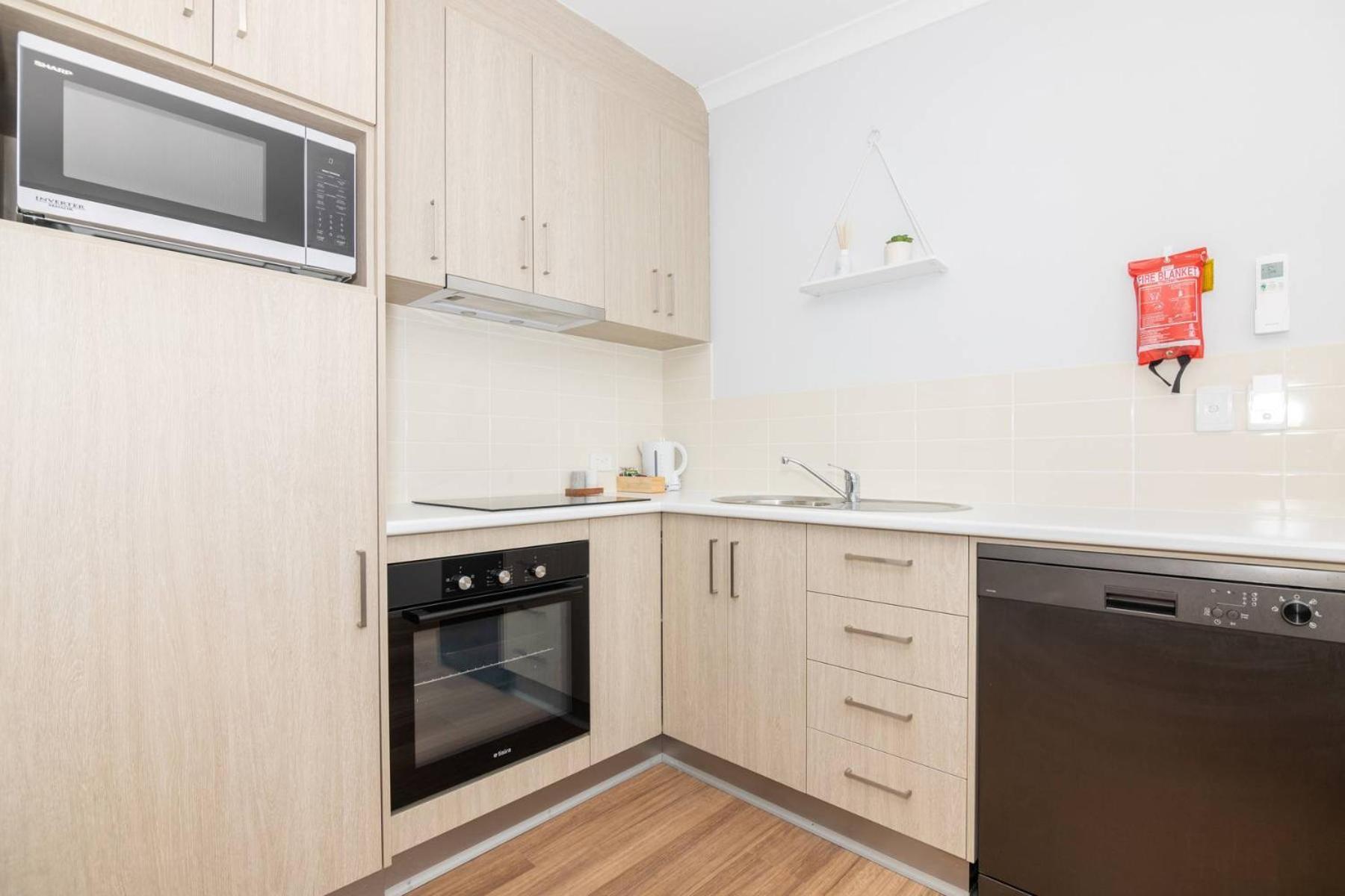 Jurien Bay Motel Apartments Екстериор снимка